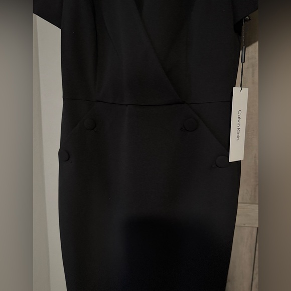 Calvin Klein - Picture 11 of 12